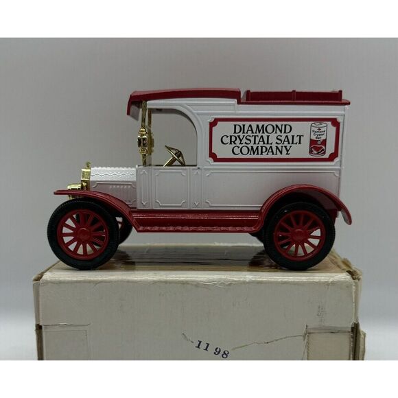 ERTL 1913 Model T Ford Van Diamond Crystal Salt‎ Metal Car Bank Key Vintage 1988 - Picture 1 of 7